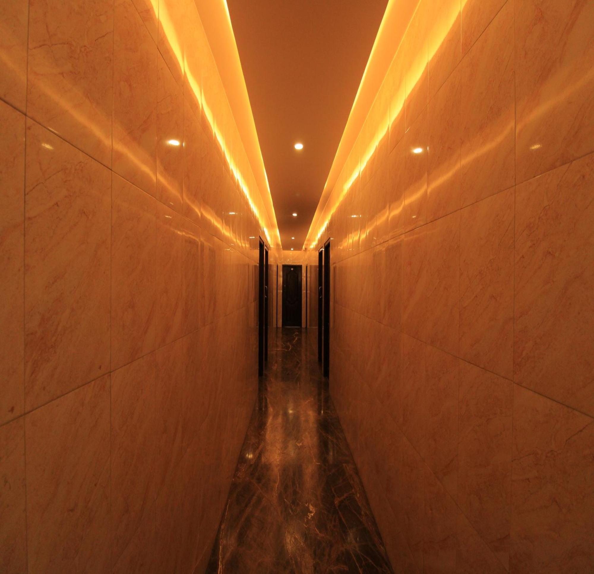 Hotel Rathnavel Towers Ченай Екстериор снимка